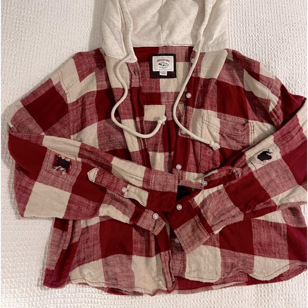 American Eagle flannel, size L, cropped.